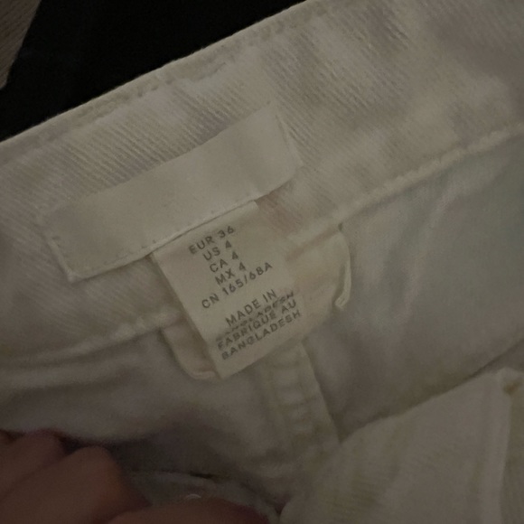 H&M white jeans size 4 - Picture 3 of 3